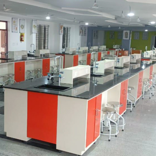 Laboratory furniture Manufacturers in Chennai